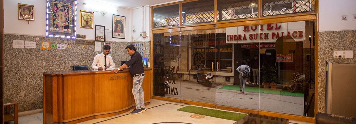 hotel near bus stand in udaipur